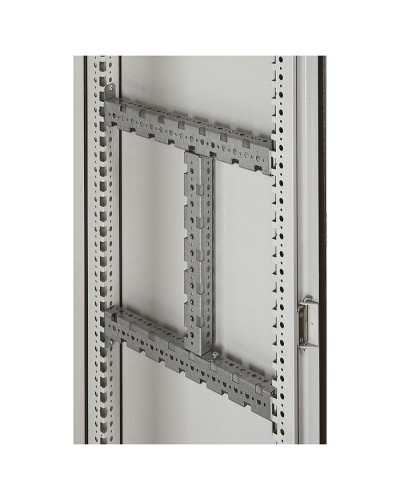 Траверс многофункциональный Legrand 048027 в Новороссийске Аксессуары для стоек и шкафов Pintop.ru