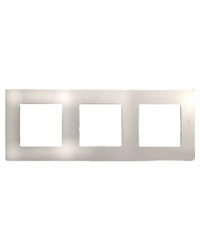 Рамка 3 поста Etika слоновая кость Legrand 672513 в Новороссийске Аксессуары для кабель-канала Pintop.ru