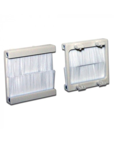 Вставка с белым щеточным вводом, 45х45 LANMASTER (LAN-SIP-23BR-WH) в Новороссийске Коннекторы ВО Pintop.ru